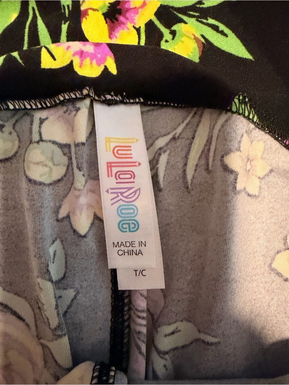 Lularoe Floral TC Legging - Picture 2 of 2
